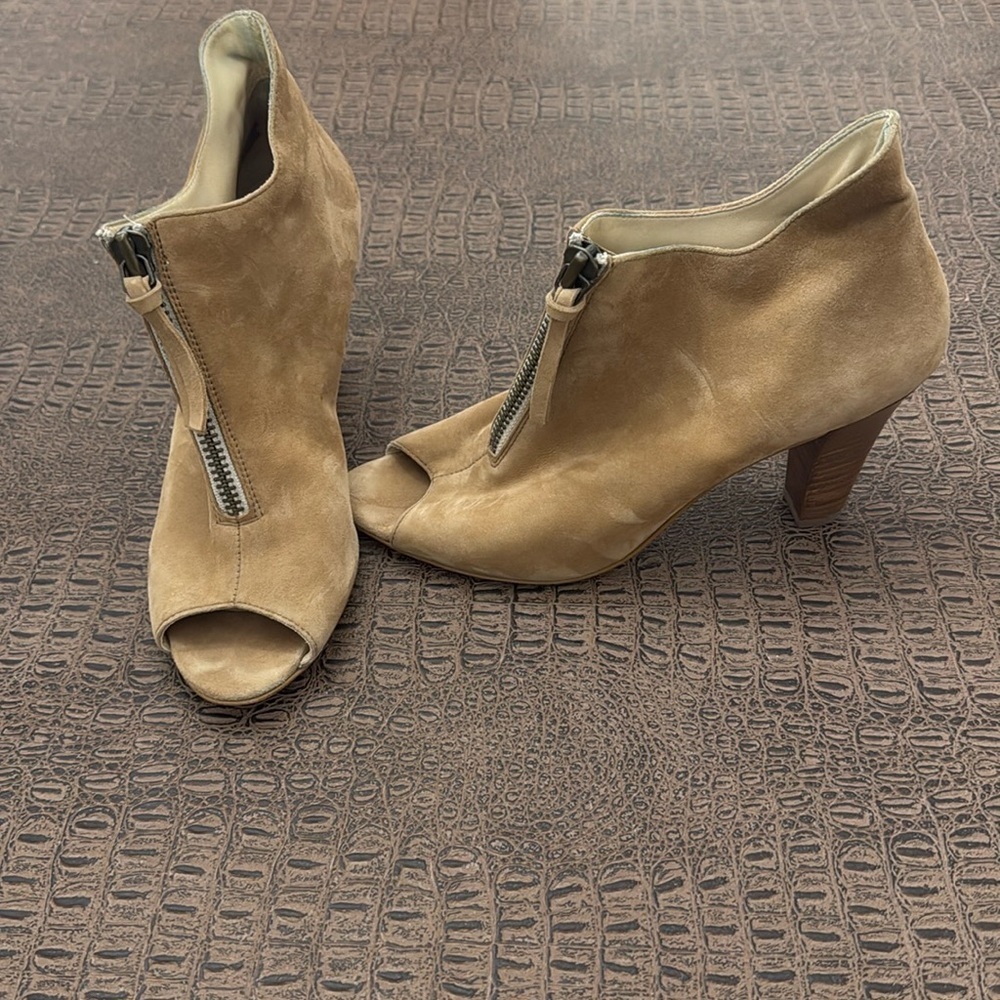 Paul Green Taupe Suede Peep Toe Booties Front Zip Ankle Heels Size 7.5